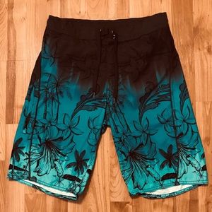 Roundtree & Yorke Men’s Swimwear Size Small